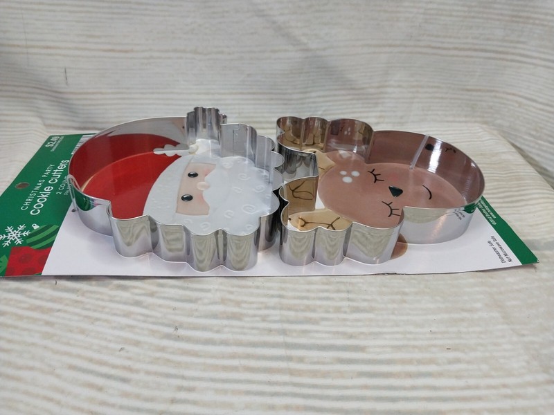 New Set Of 2 Santa & Reindeer Metal Cookie Cutters Baking Holiday Sugar Decorate gallery