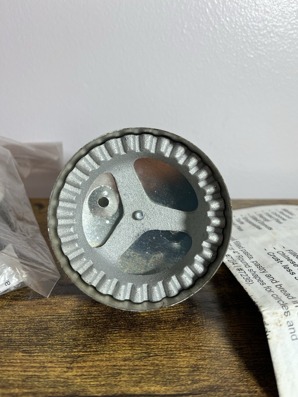 (2) Vintage Tart-Master Pastry Cutter Tarts Ravioli Pies Filled Cookies 3" gallery