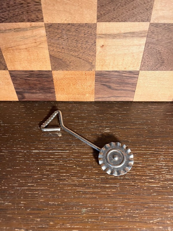 Vintage Pie Pastry Crimper A149