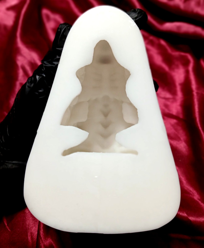 Crystal Dragon Skull Silicone Mold Resin mold gallery