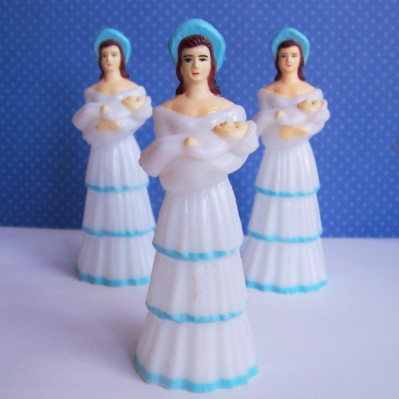 12 Vintage Mother Holding Baby Cake Topper Figurine Plastic