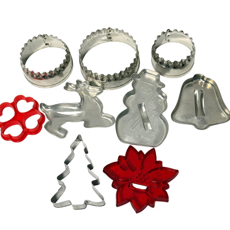 9pc Vintage Christmas Cookie Cutter Set Aluminum Plastic Snowman Reindeer Bell * gallery