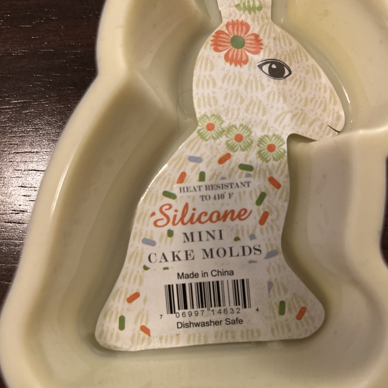 Easter Bunny Cake Pan Bakeware Rabbit 6” Silicone Mold Mini Cupcake Chocolate gallery