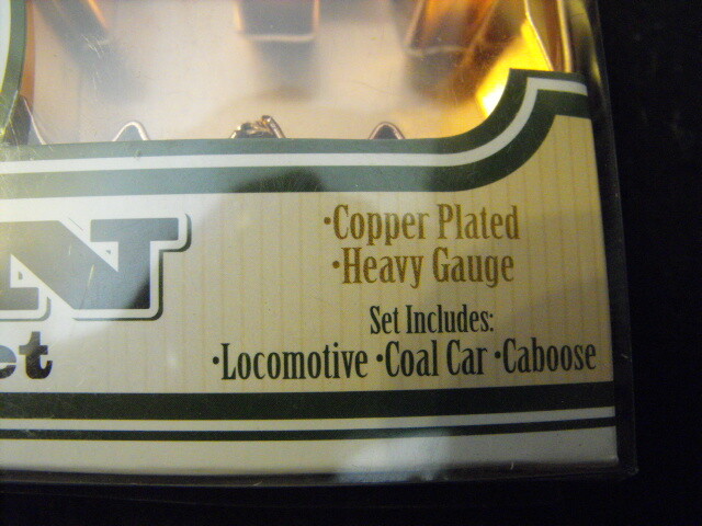 CHEW - CHEW Special Train Cookie Cutter set, New in Box gallery