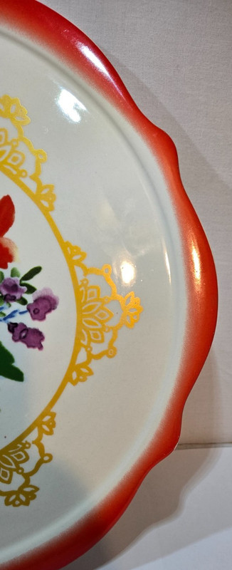 Pioneer Woman's Signature Winter Bouquet Cake Plate, Scalloped Edge w/Glass Dome gallery