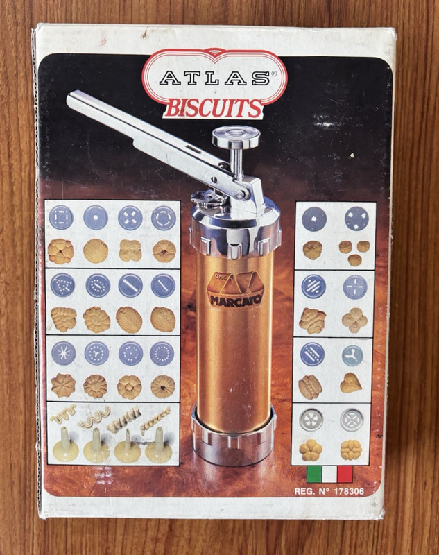 Vintage Marcato Atlas Biscuit Maker Cookie Press w/28 Attachments NEW Italy