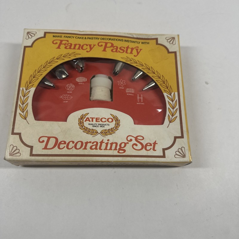 Vintage Ateco Fancy Pastry Decorating Set 334 w/ 6 Piping Nozzles Tips & Bag