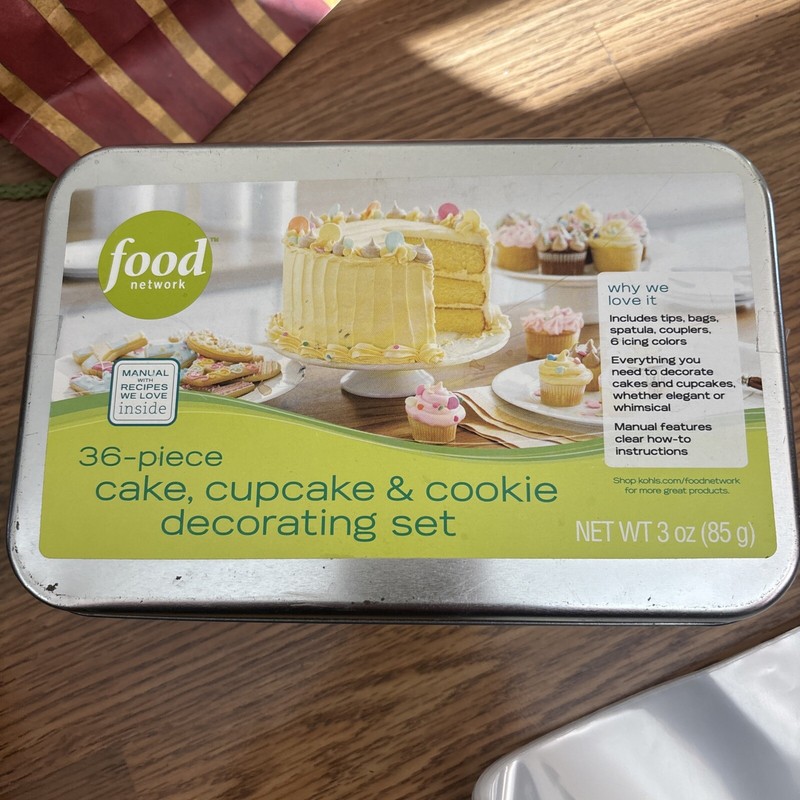 Food Network Decorating Set 36 Piece Cake Cookies, Cupcakes New Baking In Tin