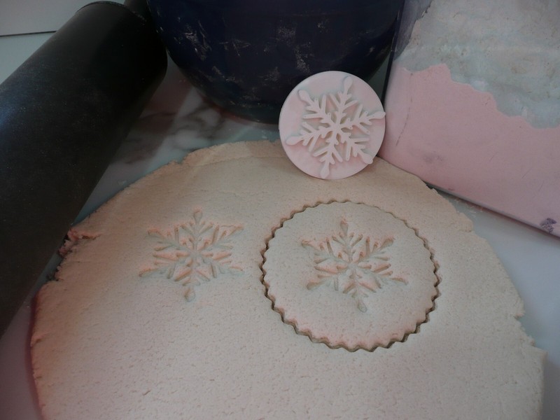 SNOWFLAKE COOKIE STAMP EMBOSSER MADE IN USA PR5557 gallery