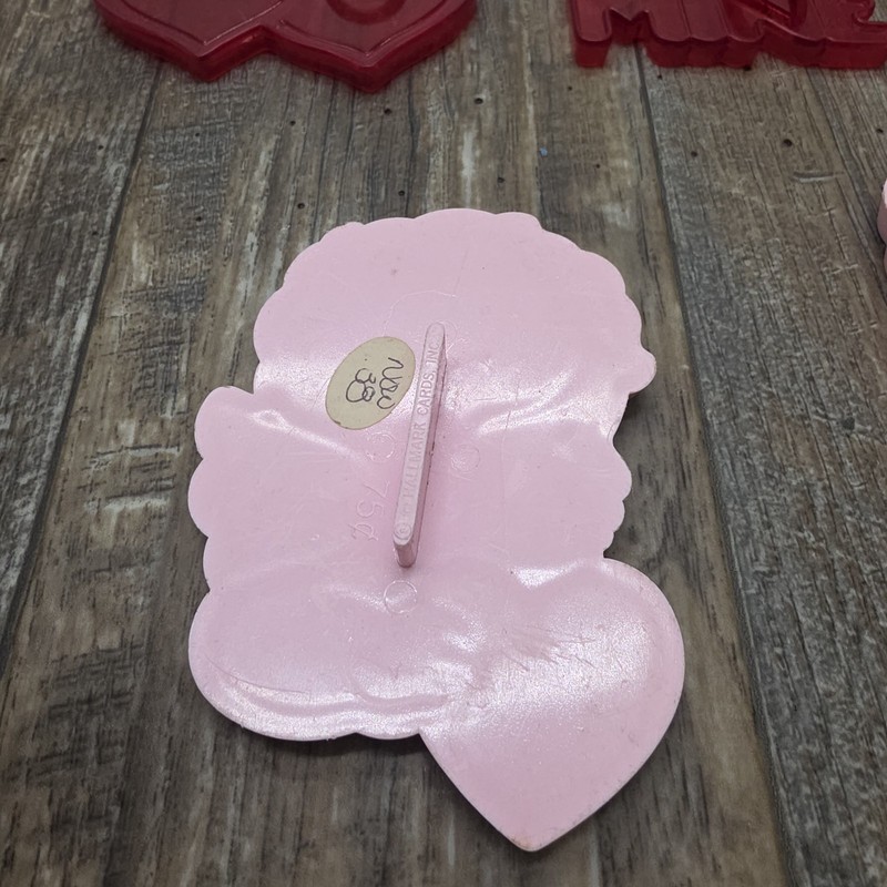 HALLMARK Valentine 2 Cupid W/Heart Cookie Cutter, 8 Heart Cat Cupid Be Mine gallery