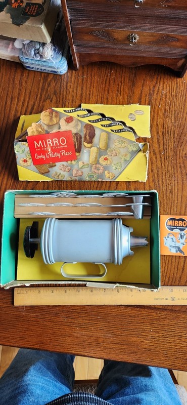 Mirro Cooky-Pastry Cookie Press Kit Aluminum, 15-Discs, Vintage