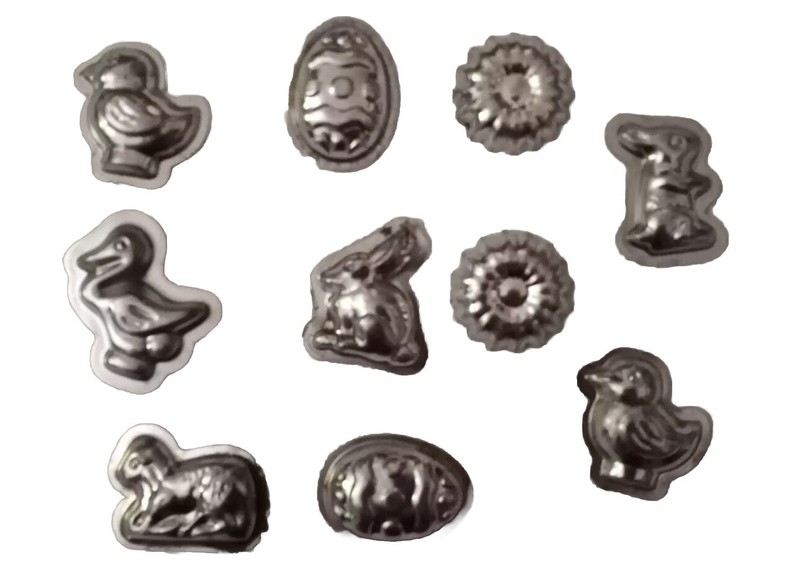 Molds Crate & Barrel Butter Chocolate Set of 10 Bunnies, Lamb, Eggs, Duck Easter gallery