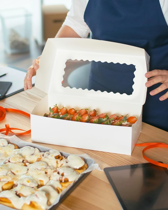 Auto-pop up Cookie Box with Window 12x5.5x2.5 Inch White 50Pcs Pastry Macaron... gallery