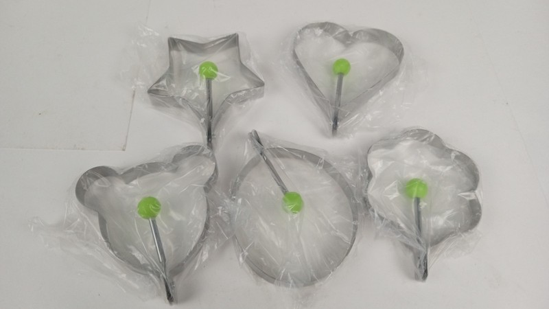 Lot 5 Mini Metal Cookie Cutter Set Star Heart Flower Round New