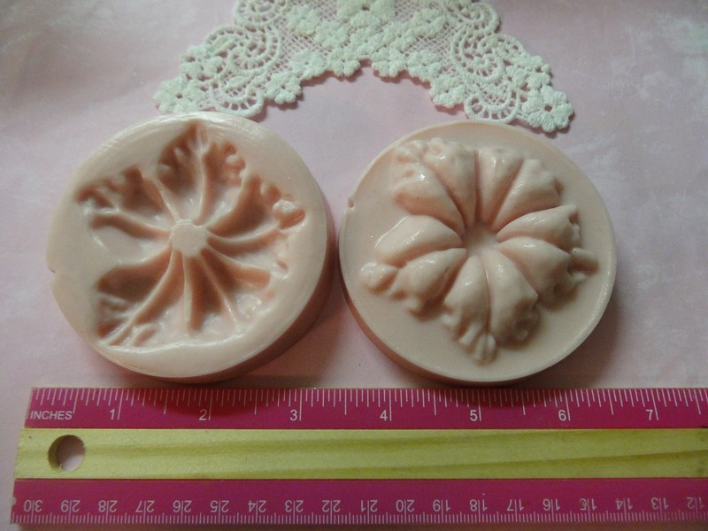 Petunia Flower Set Silicone Mold Cookie Cutter Biscuit Pastry Fondant Cake gallery