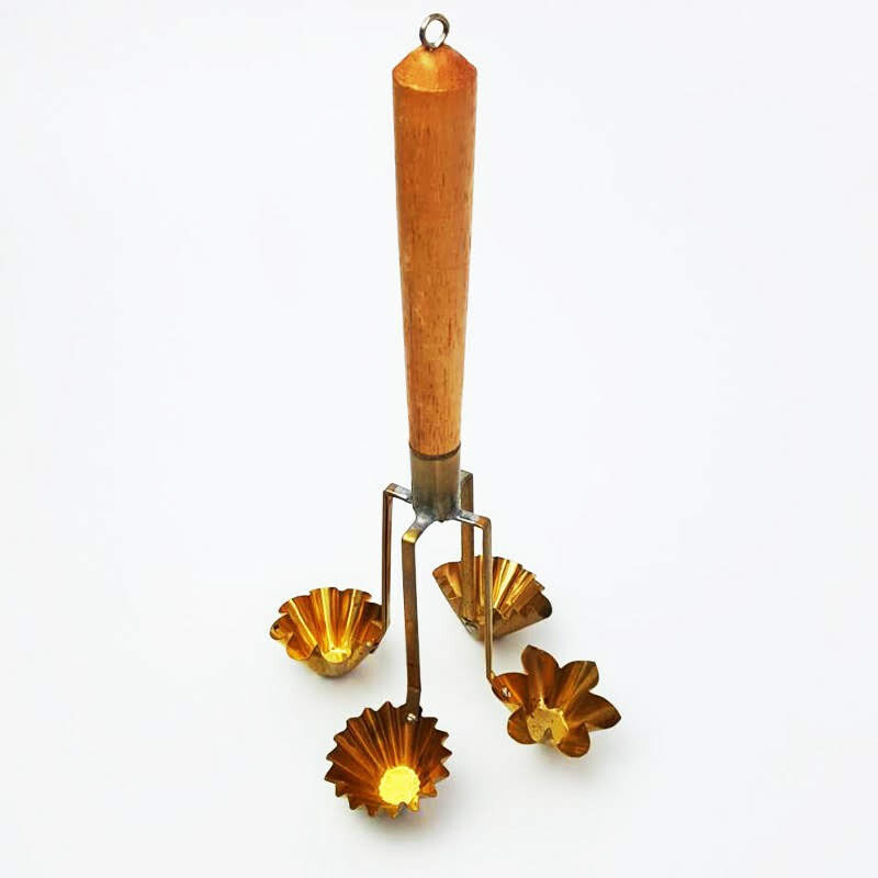 4 Cups KraThong Tong Traditional Dessert Brass Mold Wooden Handle Kitchen Tool gallery