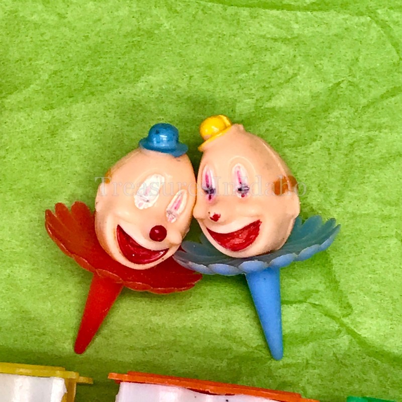 Vintage 16 Plastic Cake Toppers. Train, Clowns, Baby Items, Holiday items gallery
