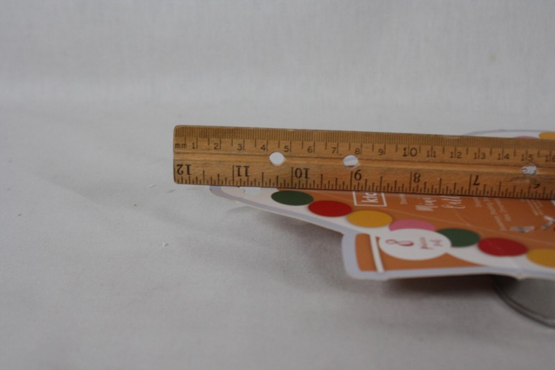KTCHN MINI STAINLESS STEEL SET OF 8 CHRISTMAS COOKIE CUTTER SET NEW ON CARD gallery