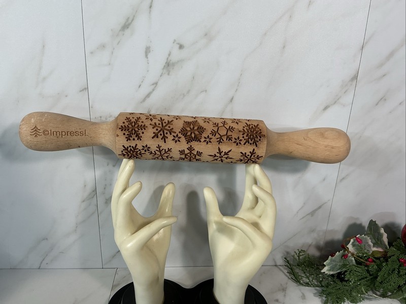 Impressi Wooden Rolling Pin Engraved Christmas Snowflakes Pattern for Baking~13”