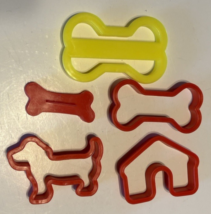 5 Plastic Cookie Cutters – 3 Bones, Dog & Dog House Shapes