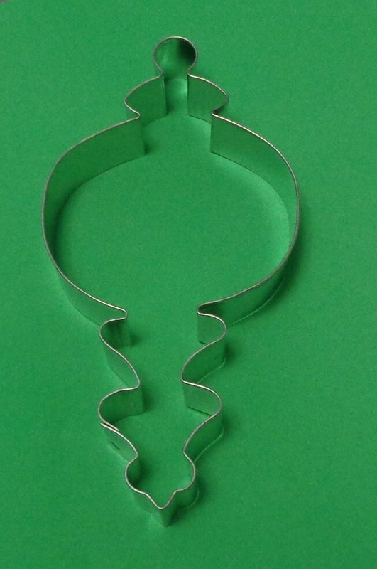 New Tin Christmas Fancy Ball Ornament Cookie Cutter