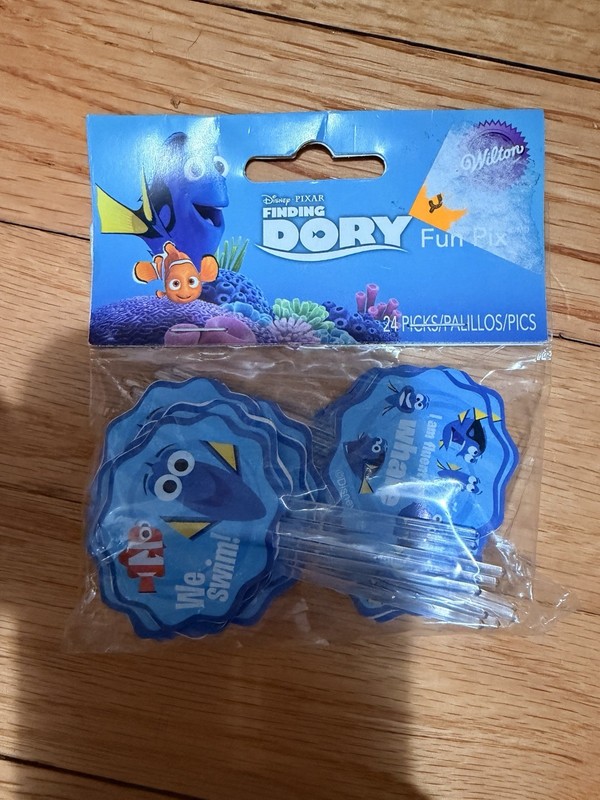 Disney Pixar Finding Dory Cupcake Fun Pix 24-Count From Wilton