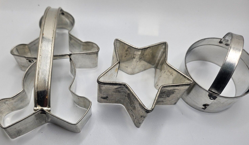 3 Assorted Vintage Metal Cookie Cutters CHRISTMAS Holiday Kitchen Gift Idea