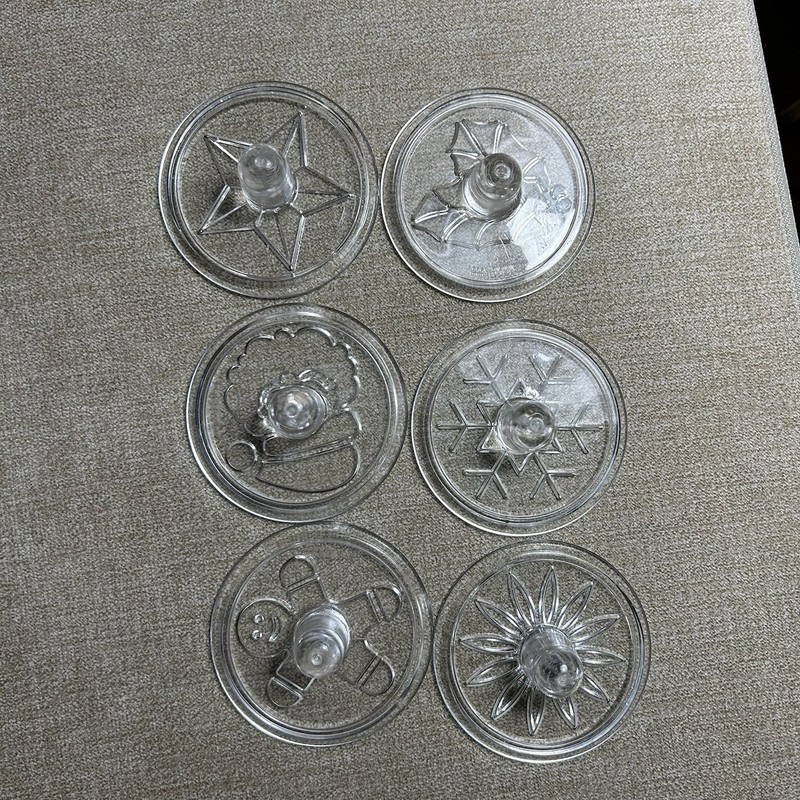 VTG Gourmet 6Cookie Stamps Daisy Holly Gingerbread Man Santa Snowflake Star 1994 gallery