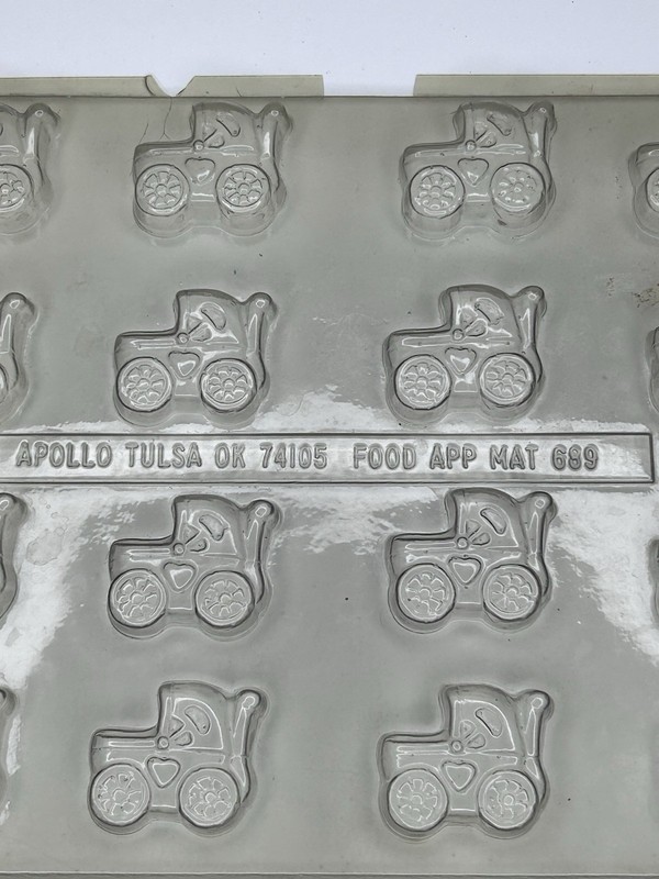 Lot of 5 Vtg Plastic Candy Chocolate Mold Baby Shower Apollo Wilton USA gallery