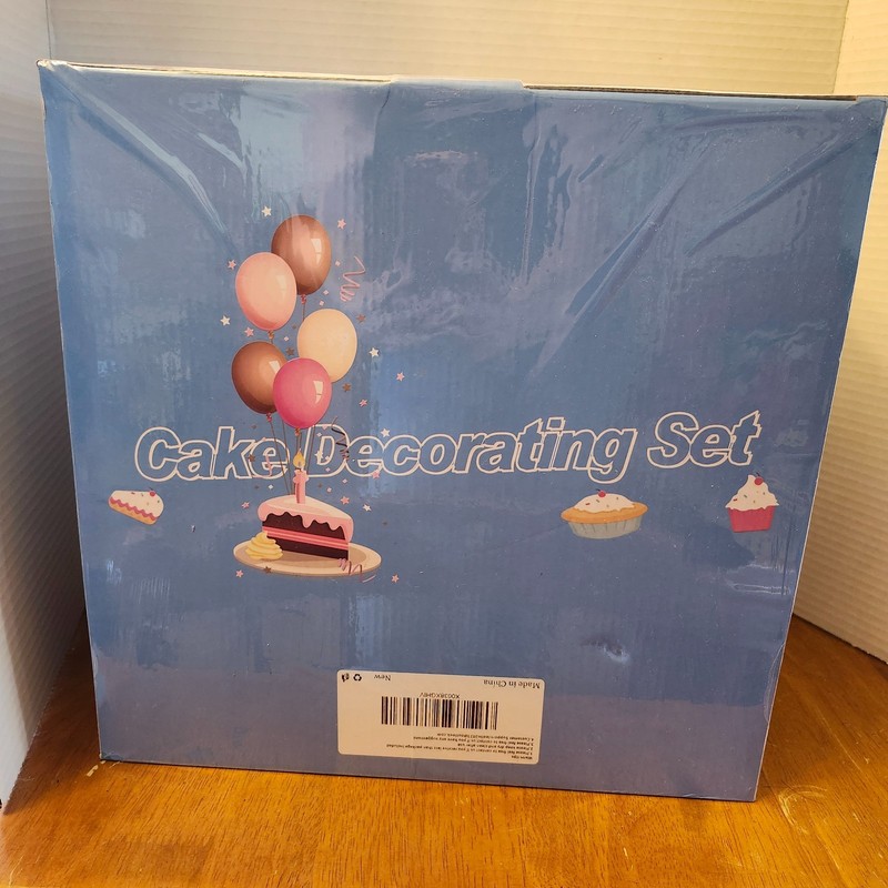 635pc Cake Decorating Kit Set New Sealed in Box w/ Piping Tips Baking Tools gallery