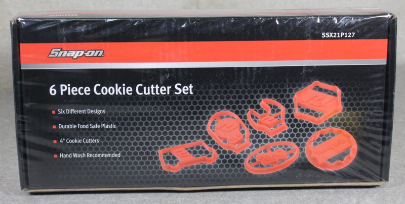 New Snap-On Tools 6 Pc Cookie Cutter Set 4″ Cookie Cutters 6 Designs Red