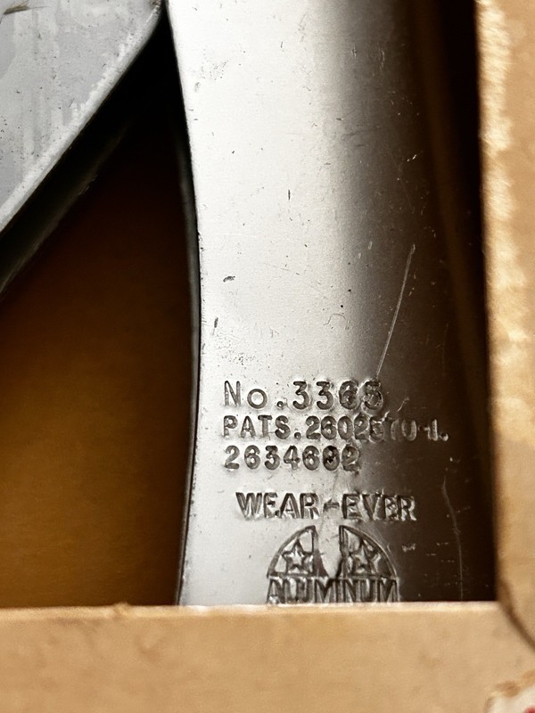 Wear Ever Cookie Gun No 3365 Aluminum Pastry Decorator Box USA Vintage gallery