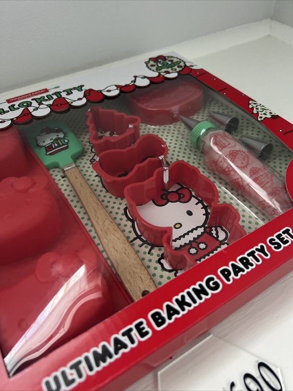 New Hello Kitty Ultimate Baking Party Set Holiday Kids gallery