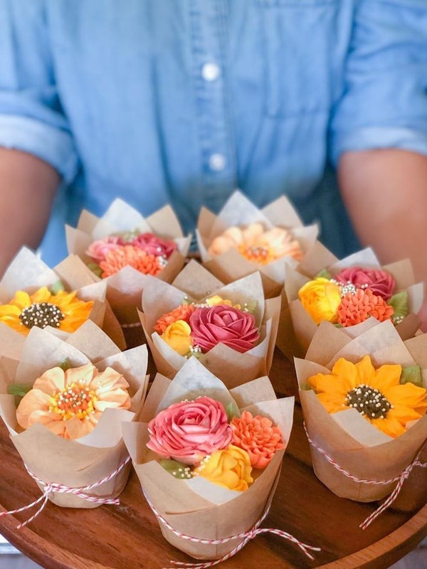 Brown Paper Tulip Baking Paper Cups JUMBO Extra Large 120 Pack Greaseproof gallery