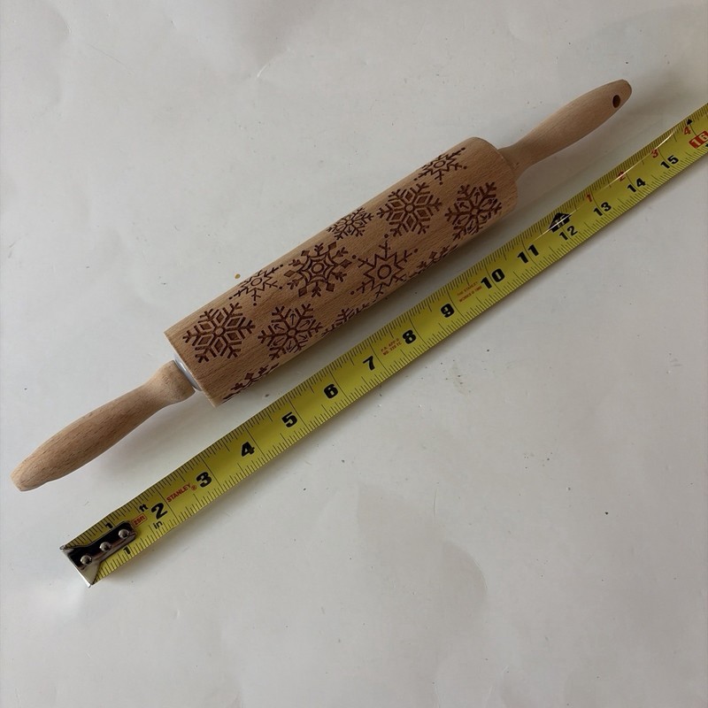 Christmas Rolling Pin Wood Carved Embossed Roller Snowflakes NWOT gallery
