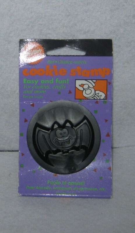 Wilton – Cookie Stamp – Halloween Bat – New – Dated 1997