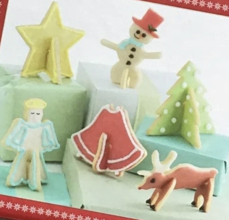 12 3 D Holiday Christmas Red Cookie Cutters Avon 2010 Snowman Reindeer Bell New