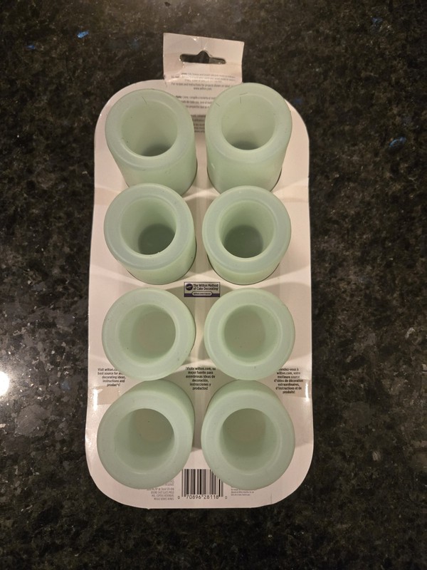 Wilton Shot Glass Candy/Jello/Ice Mold 8 Cavities - NEW gallery