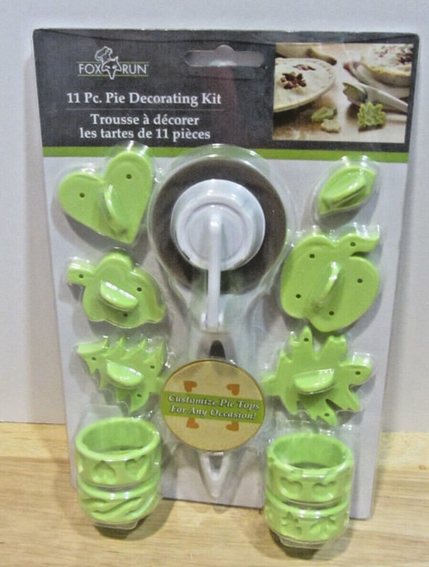 Fox Run Pie Decorating Kit 11-Piece Christmas Fall Thanksgiving & More 4391