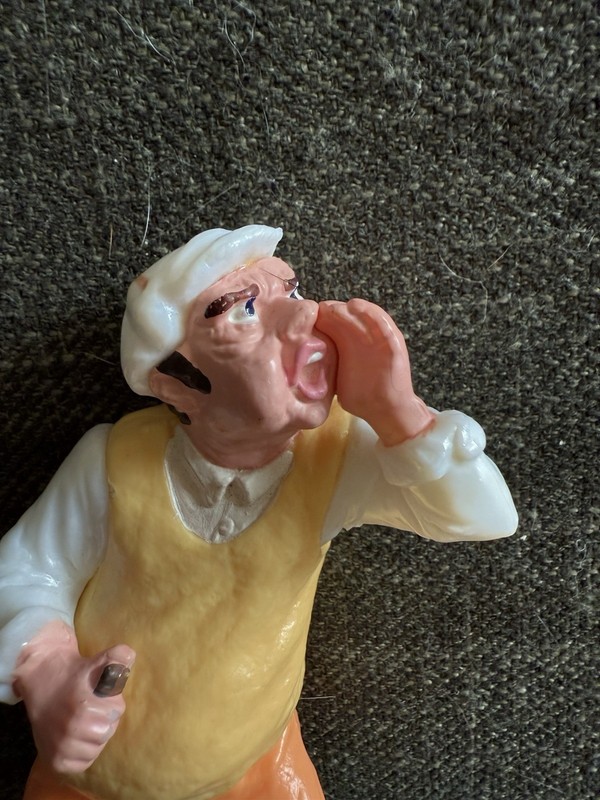 Vintage Wilton Cake Topper Yelling Golfer 1974 - Good Condition RARE gallery