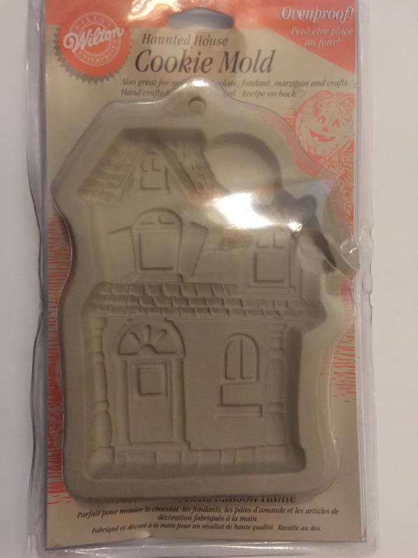 WILTON Haunted House Cookie Mold Ovenproof Halloween Handcrafted Baking Mold NEW
