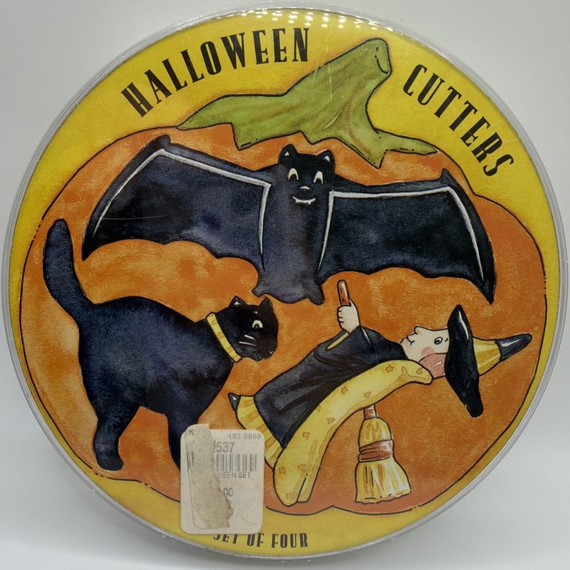 Williams Sonoma Set of 4 Halloween Cookie Cutters Metal - Bat Witch Pumpkin Cat