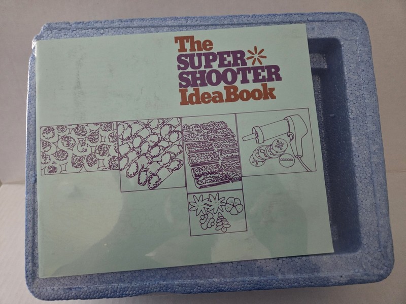 Wear-Ever 70001 Super Shooter Electric Cookie Maker - New In Box gallery
