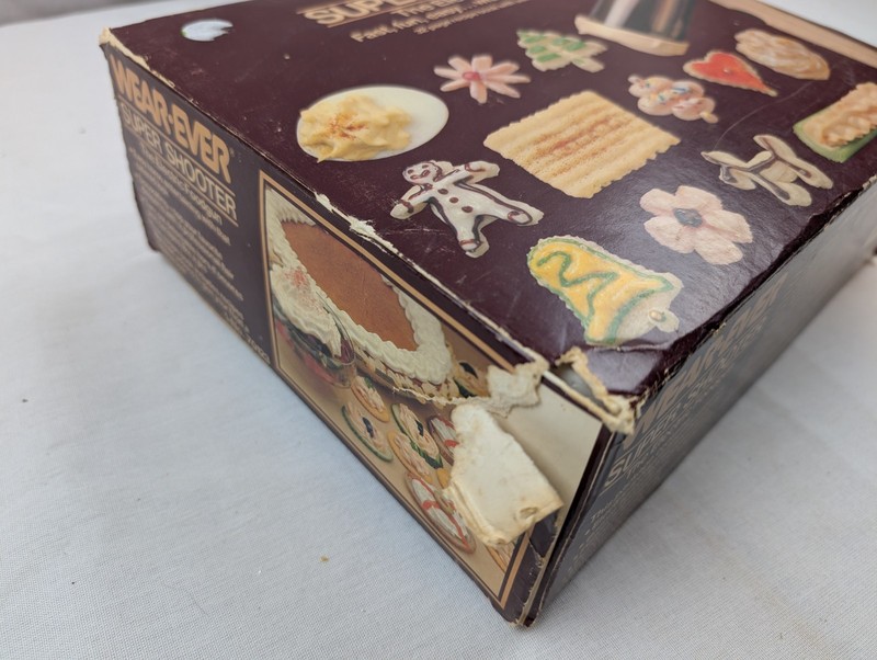 Wear Ever 70123 Super Shooter Electric Cookie Press In Box TESTED Missing 1 disc gallery