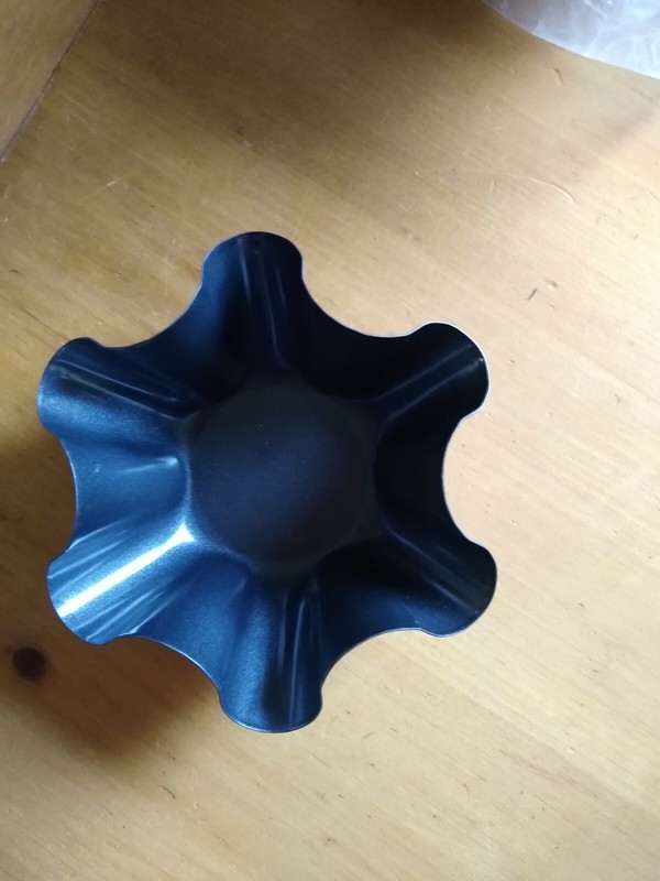 Set 4 Wavy Fluted Kitchen Shell Shape Baking Cake Mold Aluminum gallery