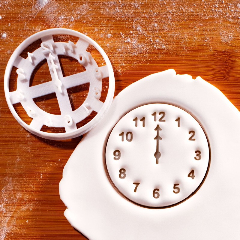 12 Midnight Clock Cookie Cutter – Countdown Celebration for New Year’s Eve Party