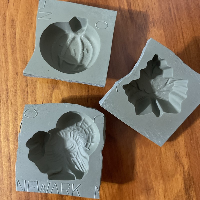Set 3VINTAGE holiday Rubber Molds LEAF pumpkin Turkey Cream Mint WEDDING Candy
