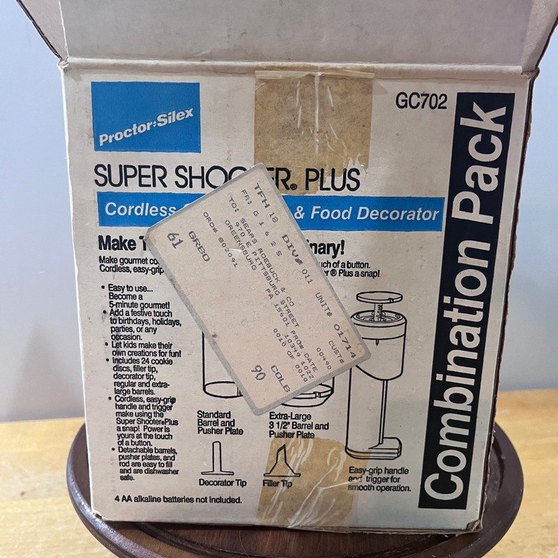 Vtg Proctor Silex Super Shooter Plus GC702 Cordless Cookie Press Combo Pack gallery