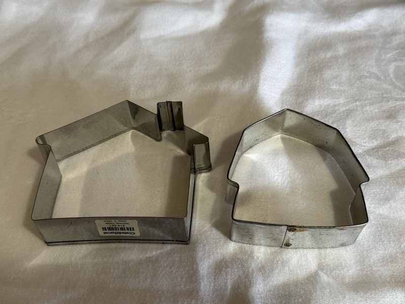 House & Barn Cookie Cutters