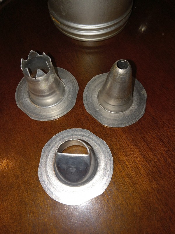 Vtg Mirro Aluminum Cookie Pastry Press 12 Discs 3 Pastry Tips & Cake Decorator gallery